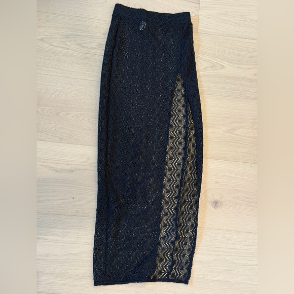 REVOLVE Dresses & Skirts - New revolve Lovewave Free Black Lace Maxi Skirt with Side Slit